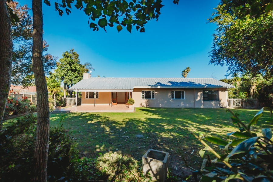4 Bedroom Property for Sale in Heather Park Western Cape